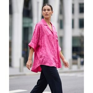 Galadriel Vintage S 100% Silk Hot Pink Jacquard‎ Short Sleeve Button Up Top
